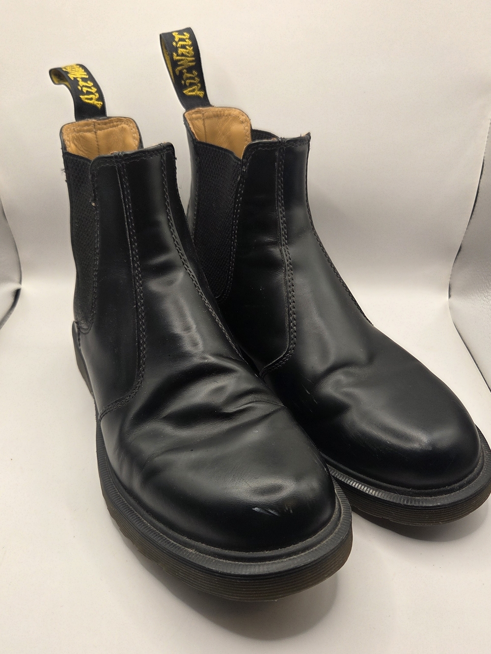 Dr. Martens 2976 black leather Chelsea boots